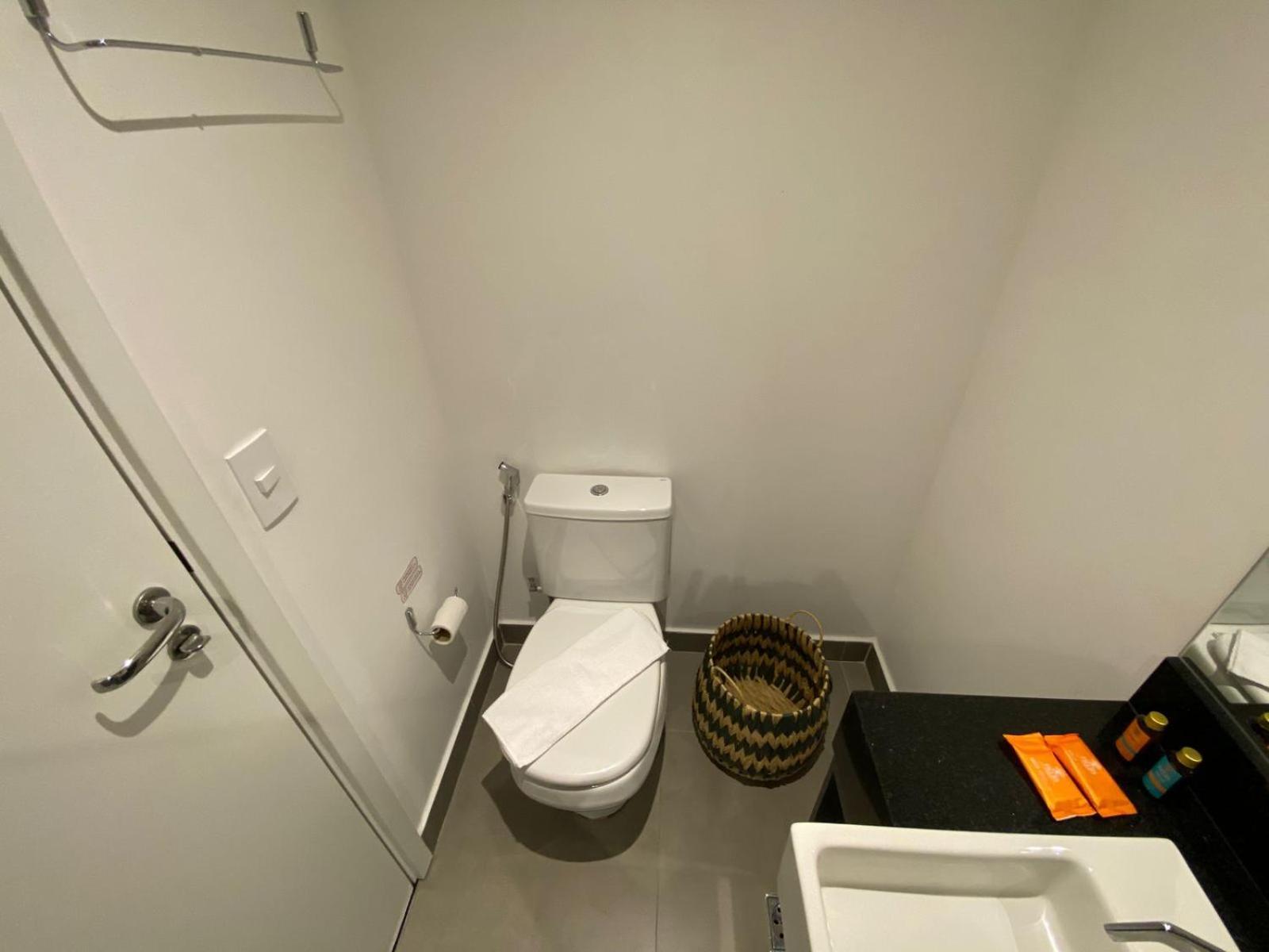 No Jardins Com Ac | Brazilian Corner Apartment *