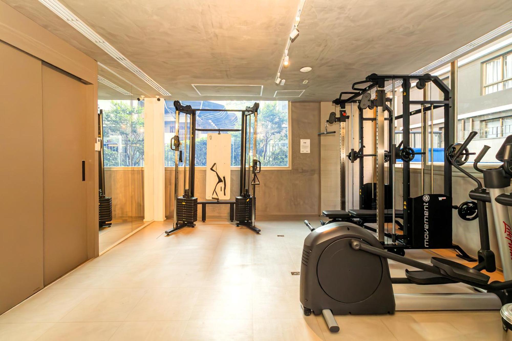 No Jardins Com Ac | Brazilian Corner Apartment Sao Paulo