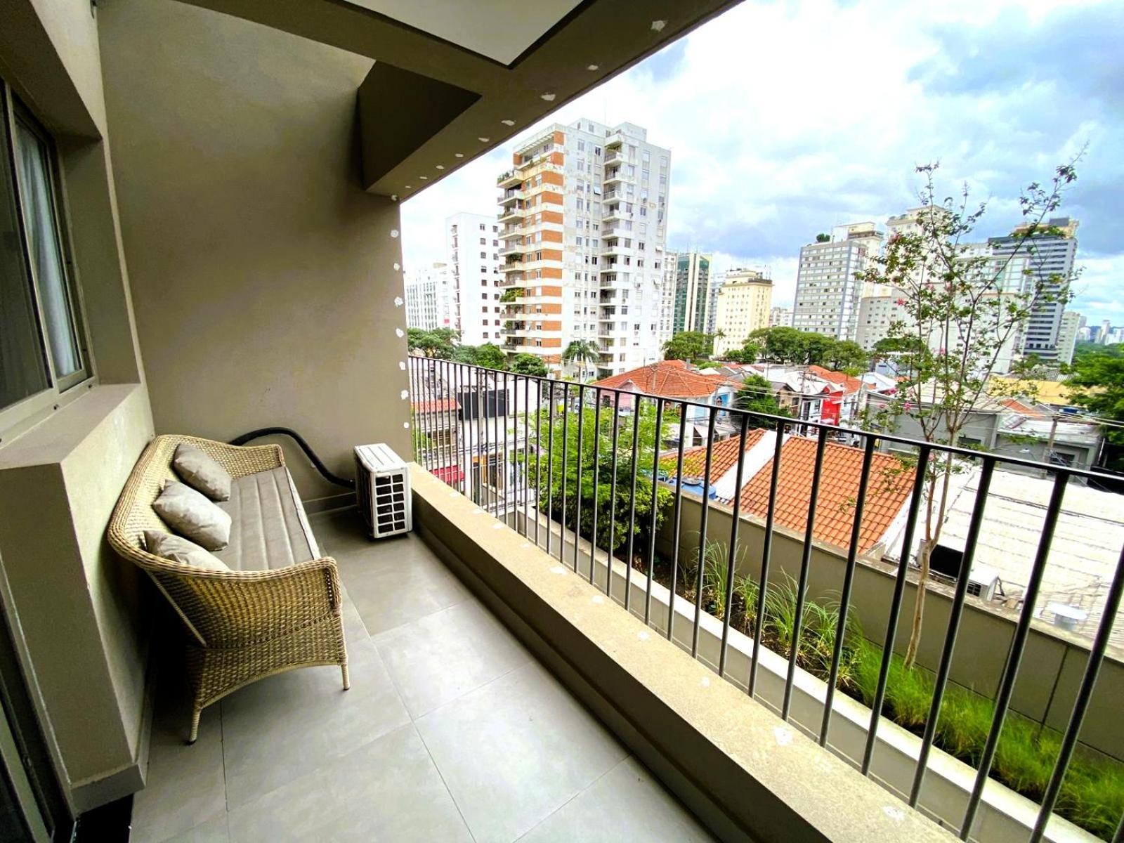 No Jardins Com Ac | Brazilian Corner *