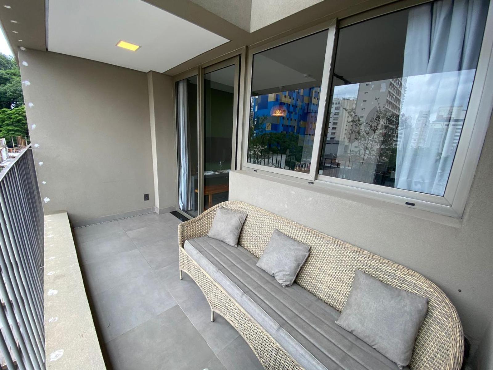 Apartamento No Jardins Com Ac | Brazilian Corner